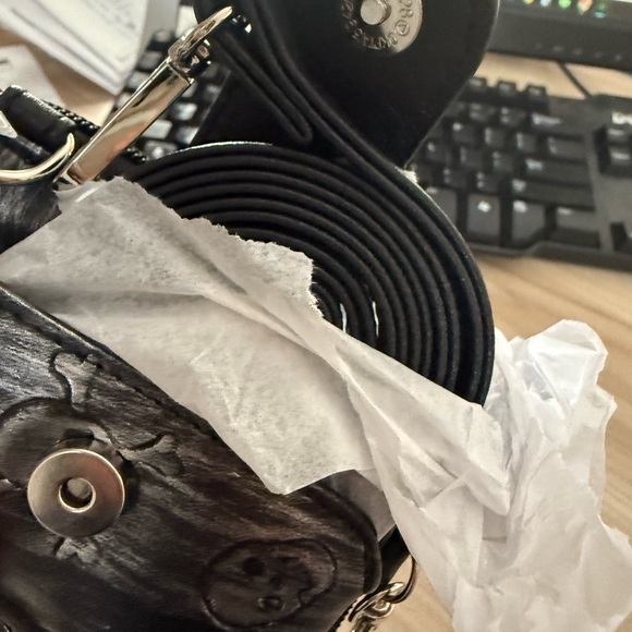 Black Skull Rhinestone Crossbody Wallet Bag - Picture 5 of 5